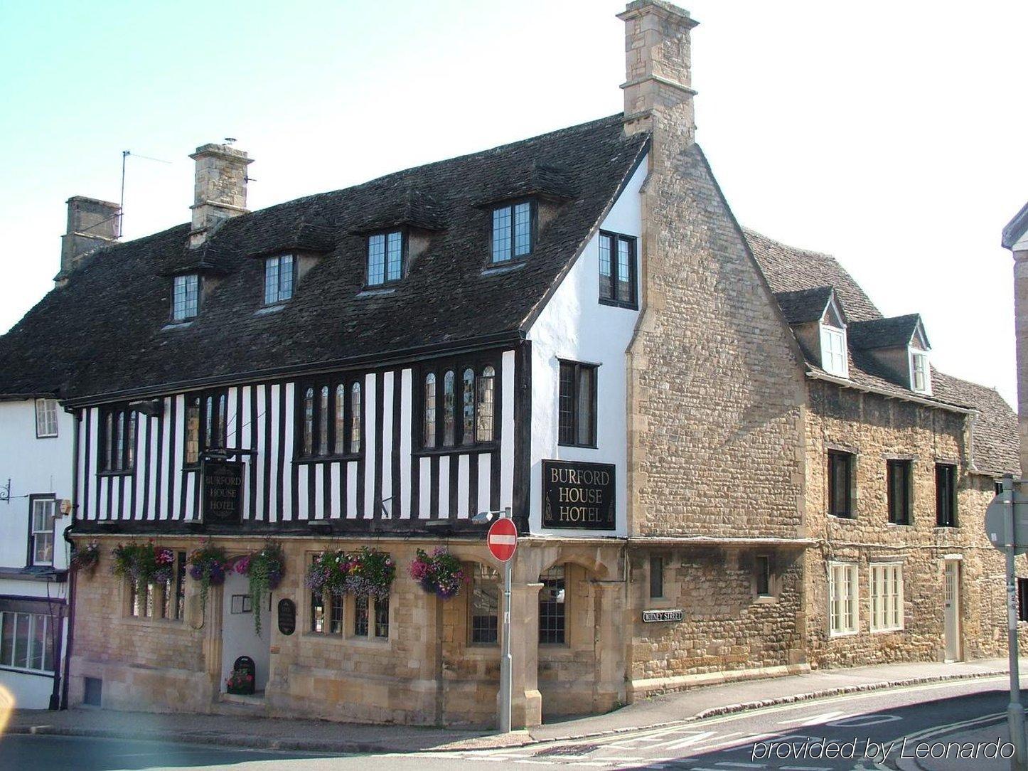 Bed and Breakfast Burford House Bh Exterior foto