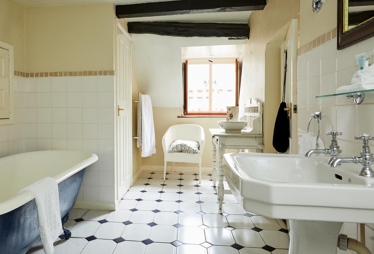 Bed and Breakfast Burford House Bh Exterior foto